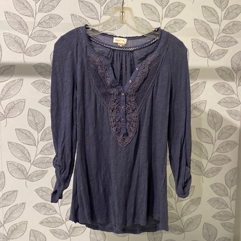 Anthropologie Meadow rue gray Henley tee medium.